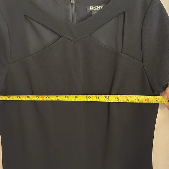 Dress - Picture 8 of 10